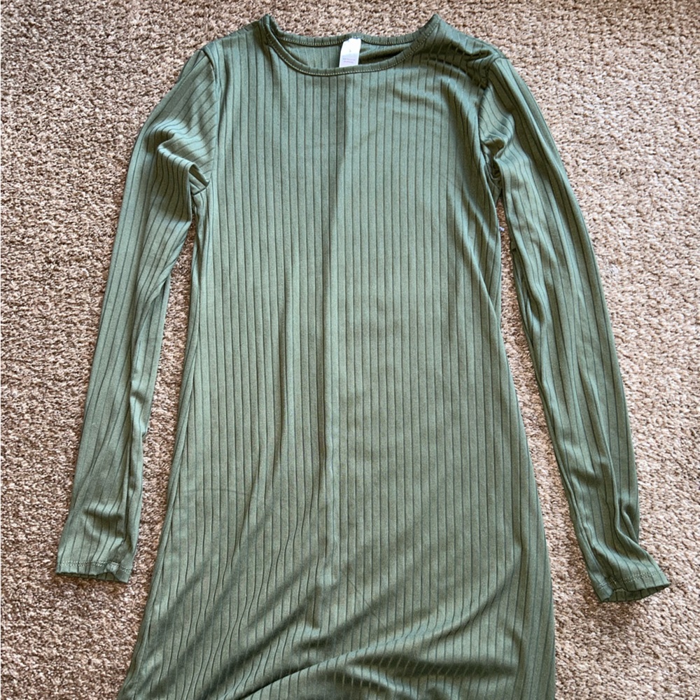 Dark green dress 🌿